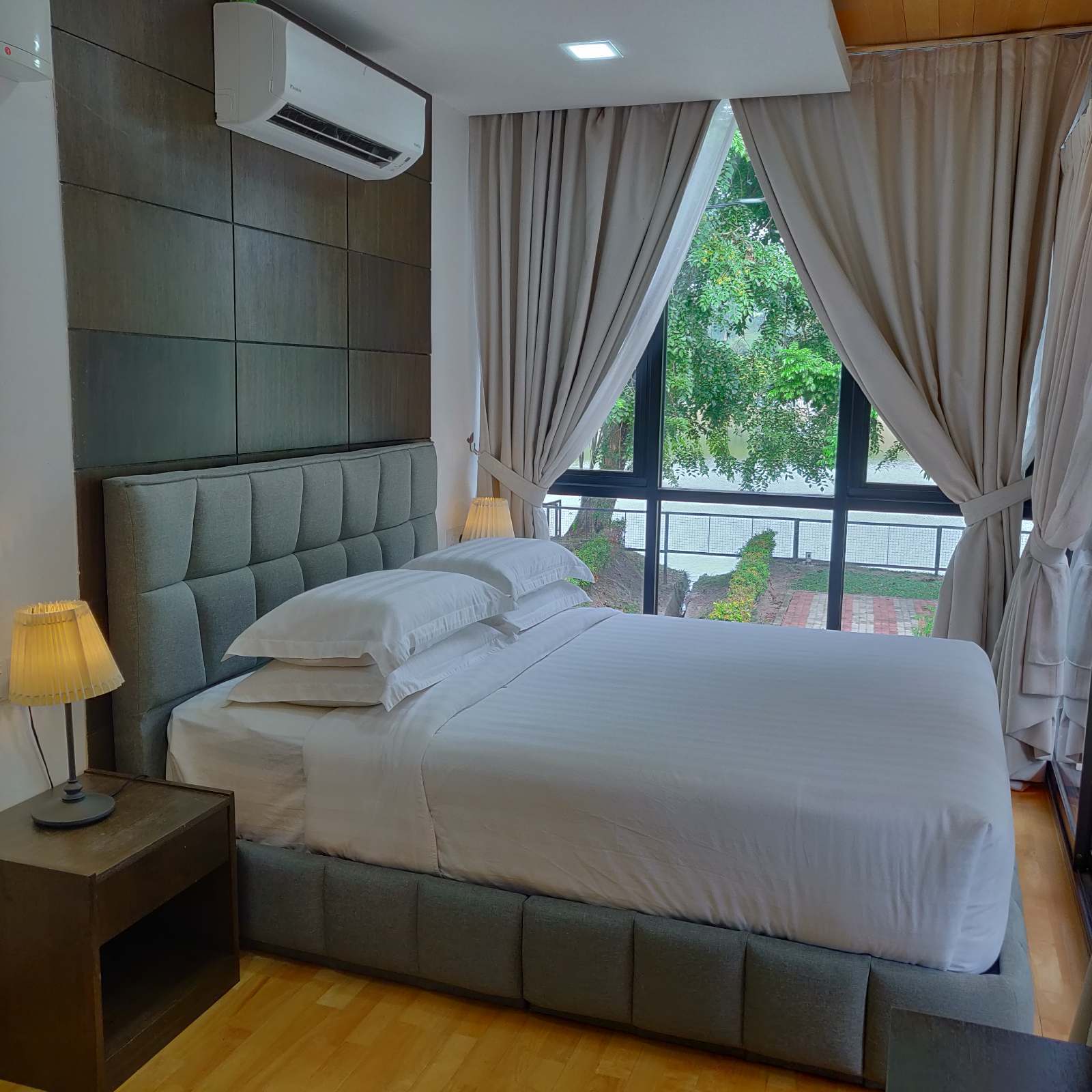 Executive Room